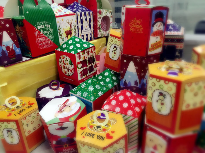 向导，，，，，，我能说说“别人家公司”的圣诞怎么过的么？？？？？？？？