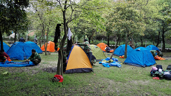 “生涯挑战·突破极限”野外生涯特训