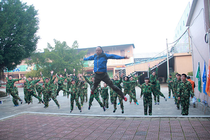 2017年2月13-15日，，，，，，永利中国“虎狼道”户外拓展训练圆满竣事