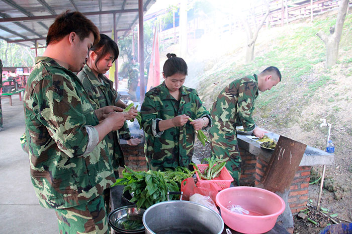 2017年2月13-15日，，，，，，永利中国“虎狼道”户外拓展训练圆满竣事